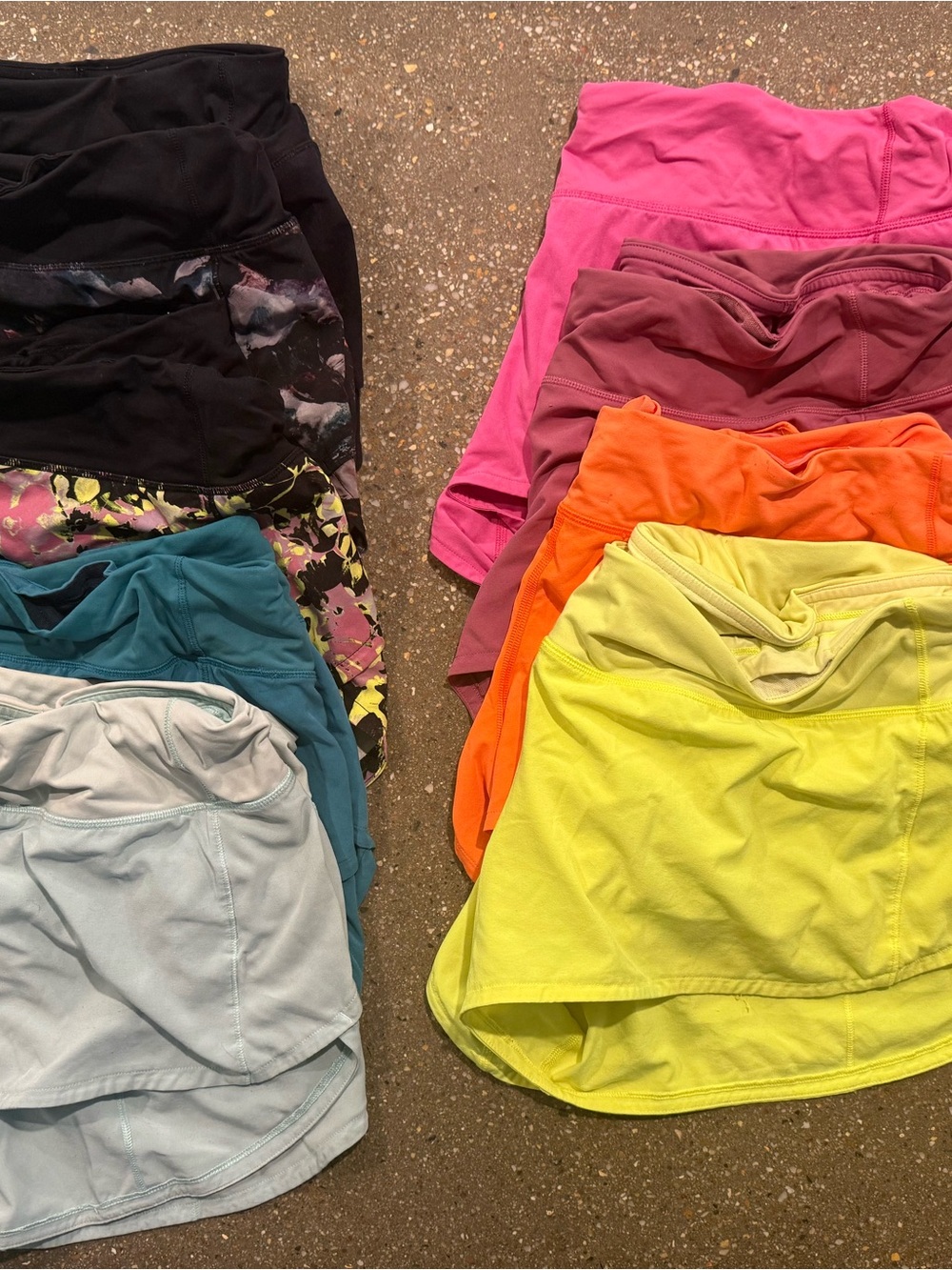 Lululemon Speed Up Shorts 2.5
